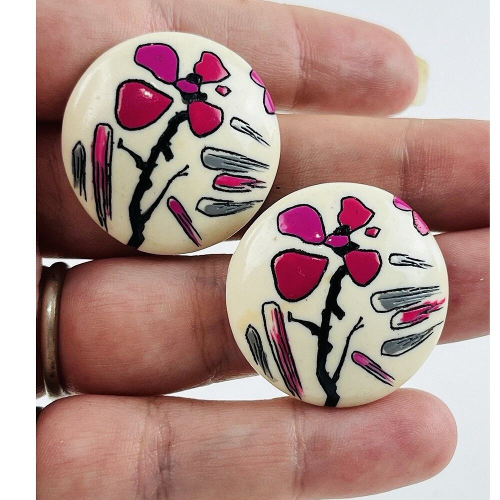 Vintage Pop ART Flower Pink Earrings Plastic Pierced Dome Spring Mod Japanese St